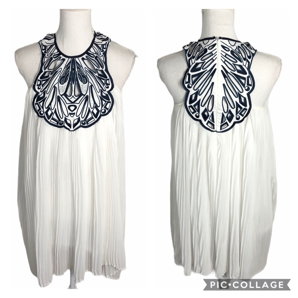 Choies Pleated Crepe Cutout Dress White Blue NWT Medium